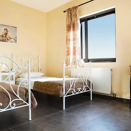 Provenzo Villa *